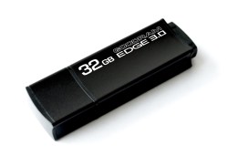GOODRAM_Edge_32GB_USB_3.0_Czarny_fot2.jpg
