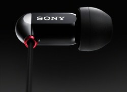Sony_XBA-1_lifestyle_YF_4.jpg